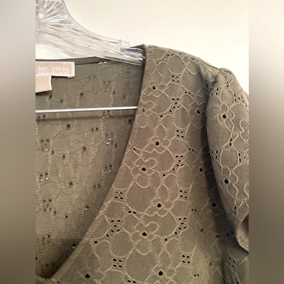 Michael Kors Ruffle Sleeve Eyelet Olive Shirt Size Large - Picture 6 of 6